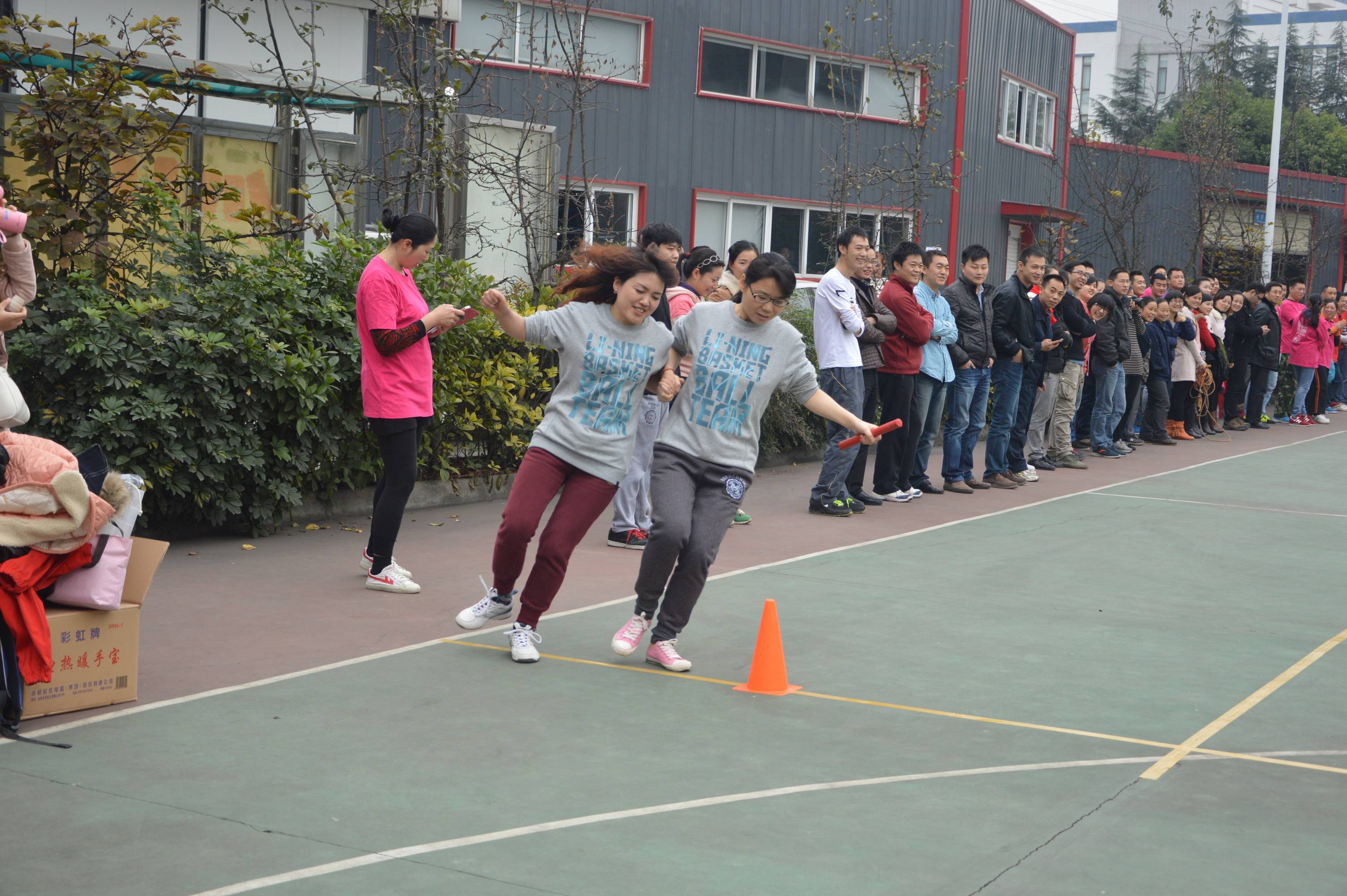 爱游戏（中国）集团趣味活动现场