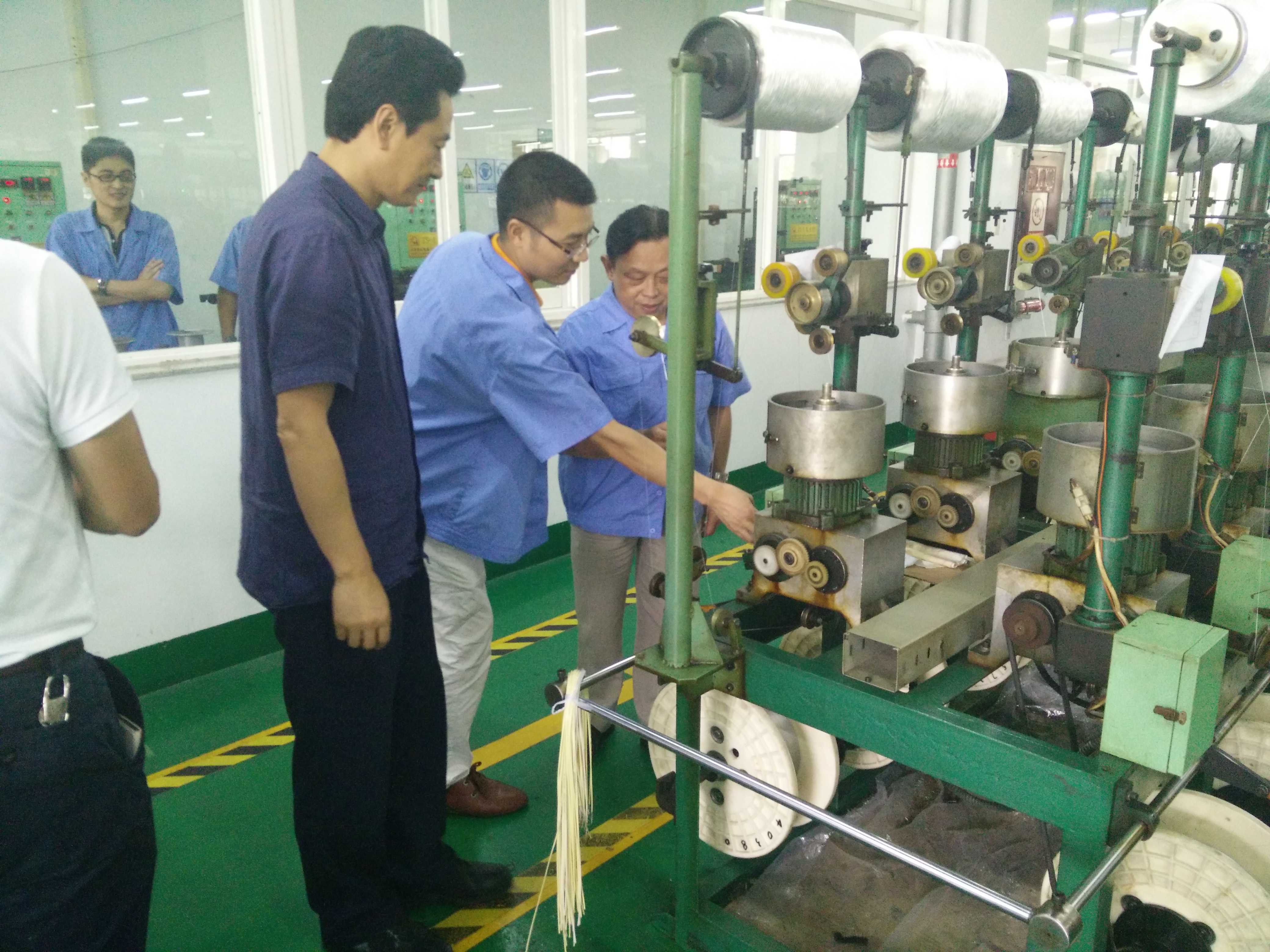 成都市安监局领导一行到成都爱游戏（中国）集团进行安全检查
