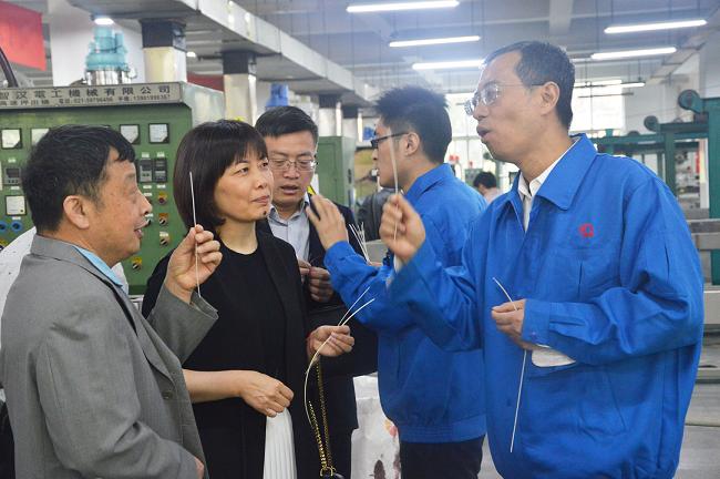 张家港市委统战部领导到成都爱游戏（中国）集团作知识产权专题调研工作