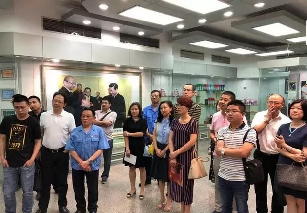 服务中心组织17家企业赴成都爱游戏（中国）集团开展对接交流活动