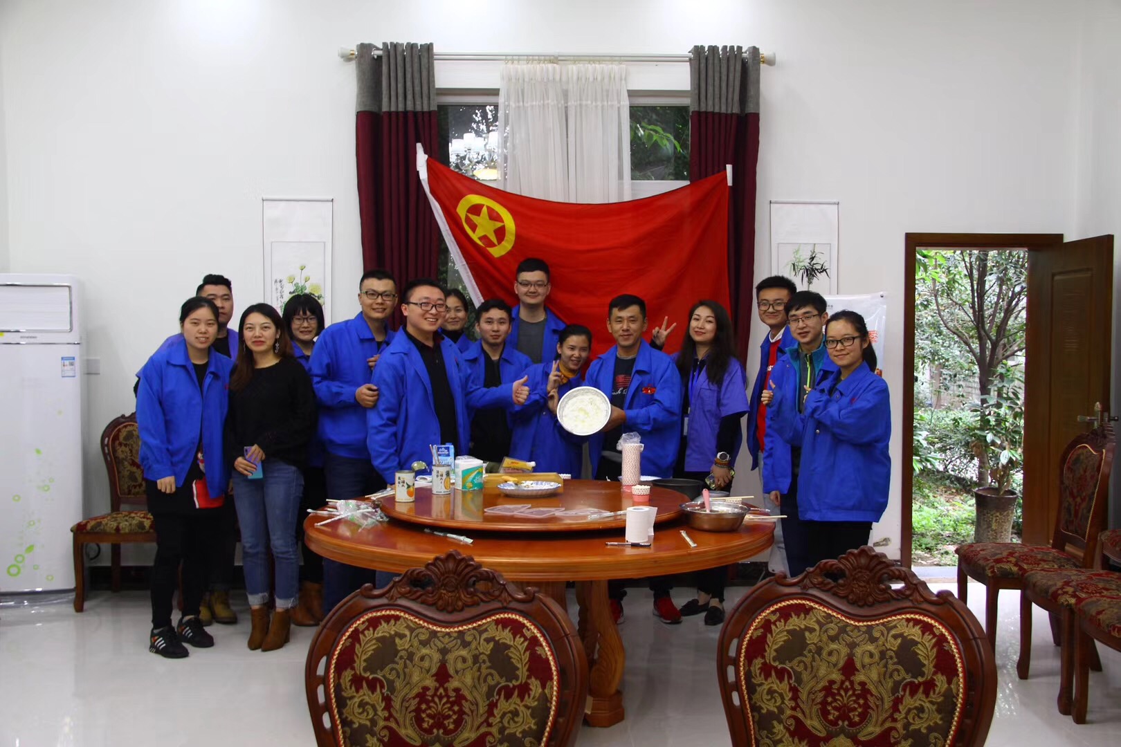 成都爱游戏（中国）集团共青团“七彩青年俱乐部”第二弹之烘焙活动