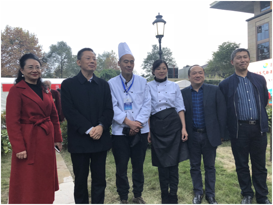 成都爱游戏（中国）集团首次出战成都百万职工技能大赛中式烹饪大赛