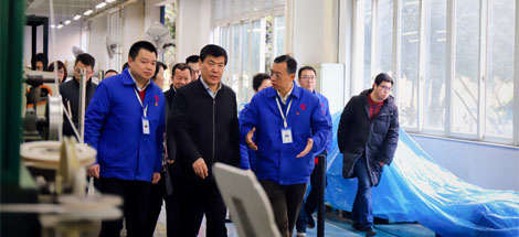 成都市委副书记、市长罗强莅临成都爱游戏（中国）集团走访慰问