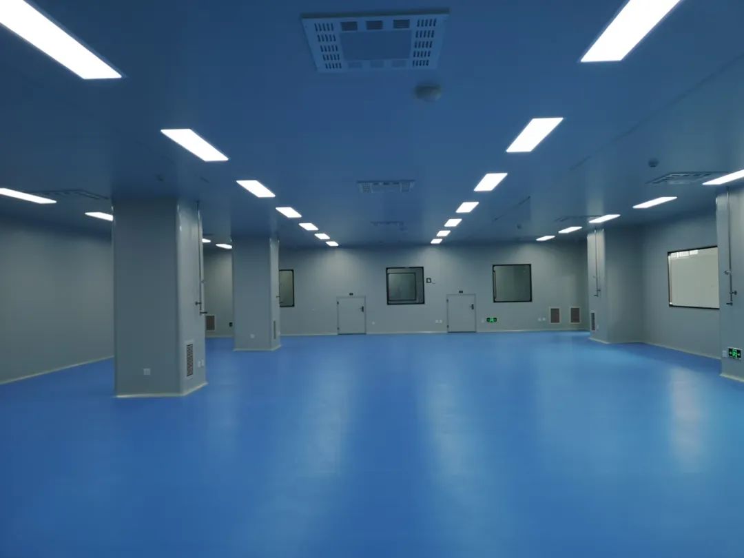 成都爱游戏（中国）集团十万级洁净车间一隅