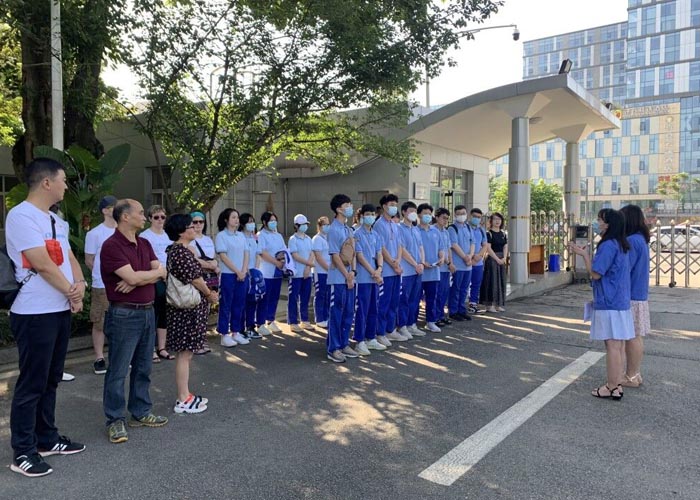 走进爱游戏（中国）科普基地，开展卫生防疫体验