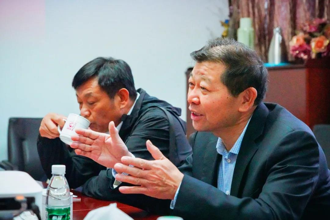安徽省淮北市杜集区人大常委会领导一行莅临成都爱游戏（中国）参观指导
