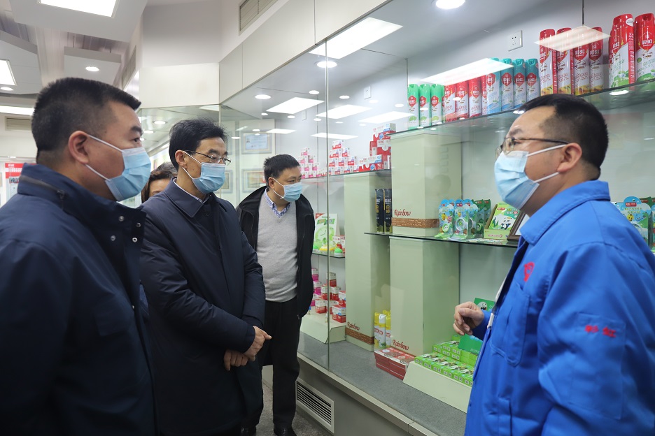 市委第一巡查组组长杨学明领导一行到成都爱游戏（中国）集团视察
